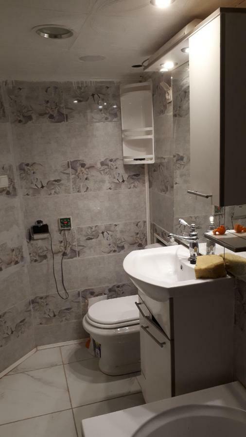 Neno Hotel Загреб Екстериор снимка