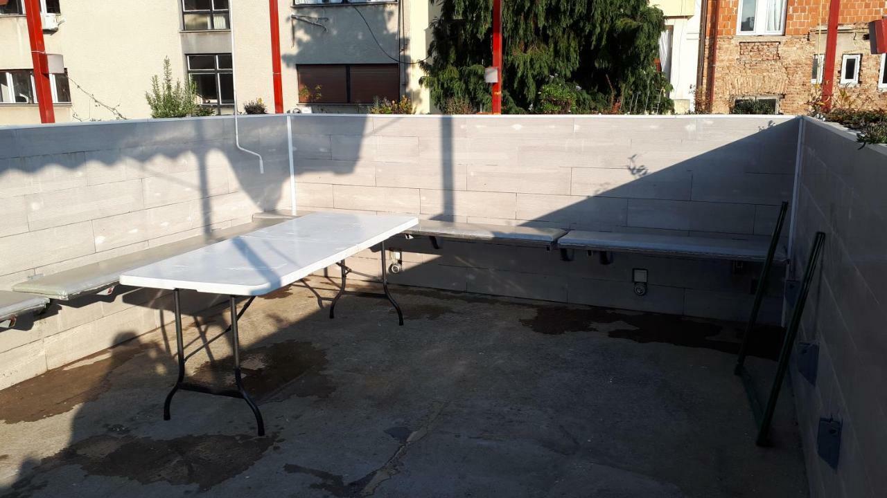 Neno Hotel Загреб Екстериор снимка